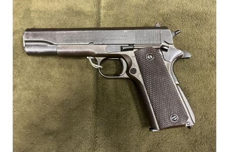 Pistolet Colt M1911A1 .45 ACP