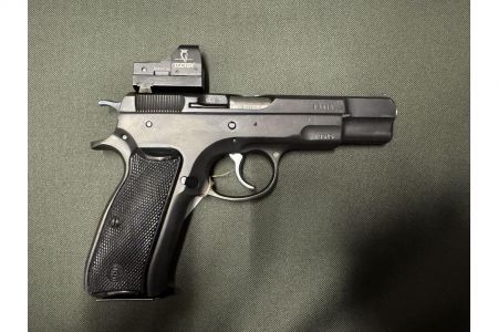 Pistolet CZ75, 9mm para