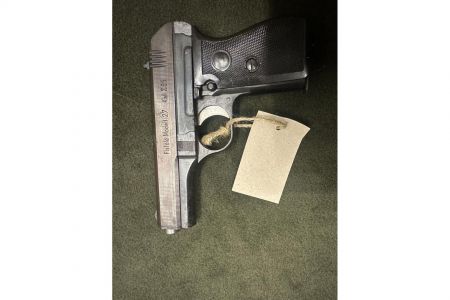 Pistolet CZ 27