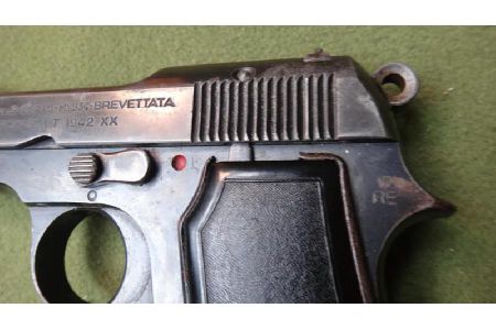 pistolet-beretta-34-1942r-9x17[4].jpg