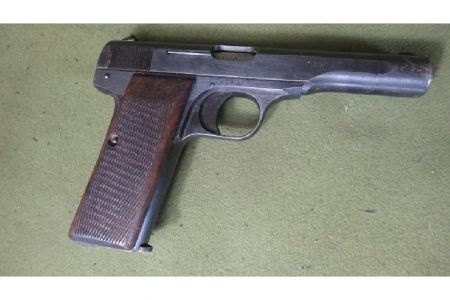 pistolet-fn-1910-22-7-65mm[19].jpg