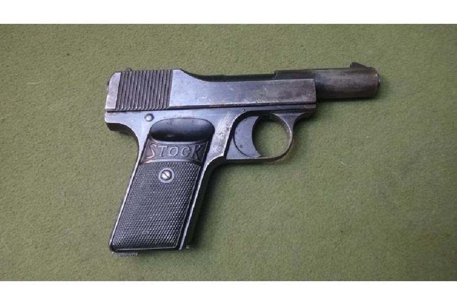 pistolet-stock-7-65mm[11].jpg